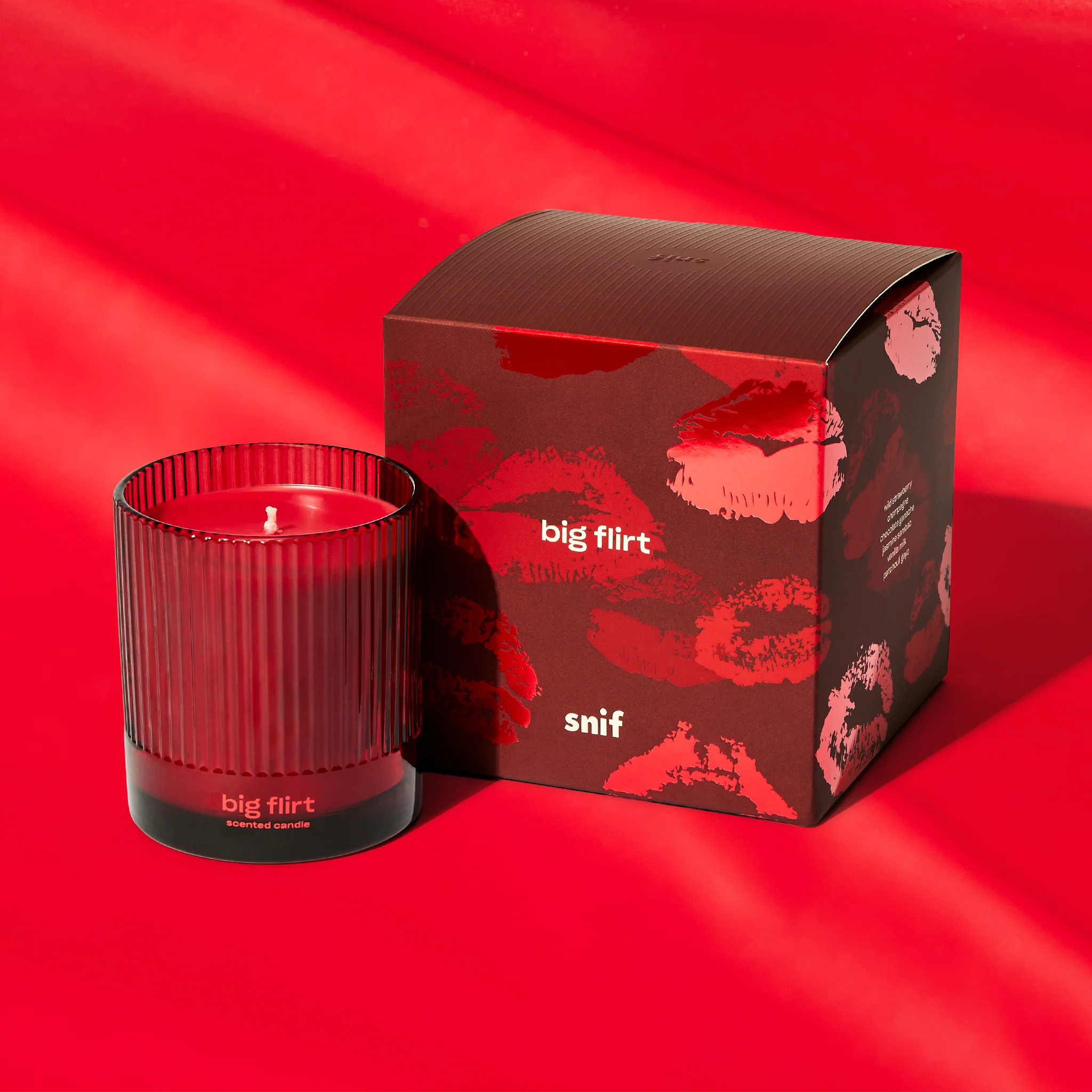 217-big-flirt-candle-1.webp Big Flirt Candle